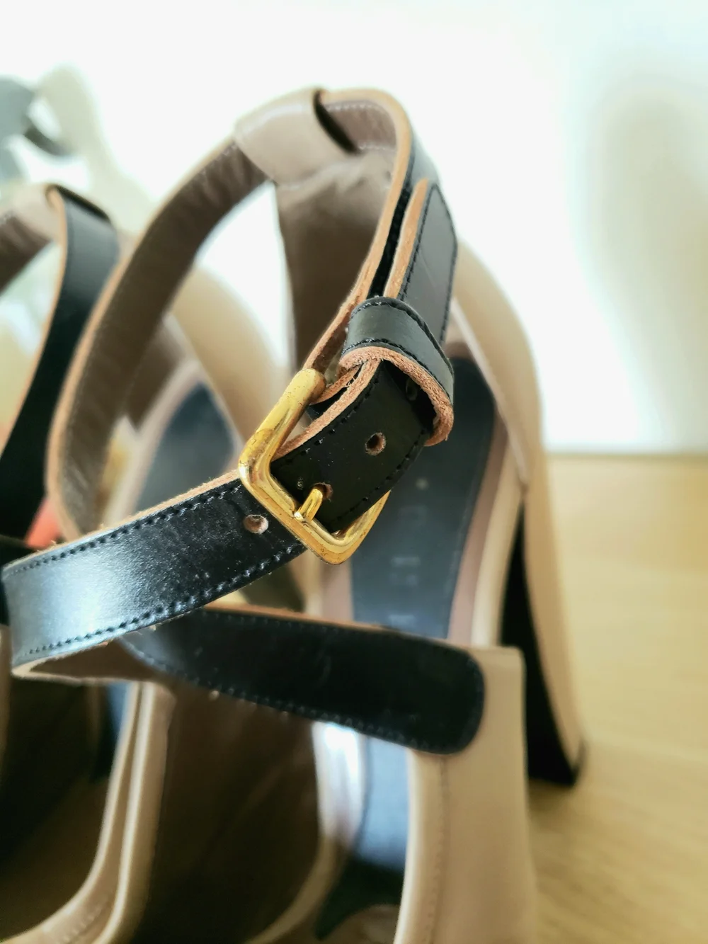 Marni stylish beige